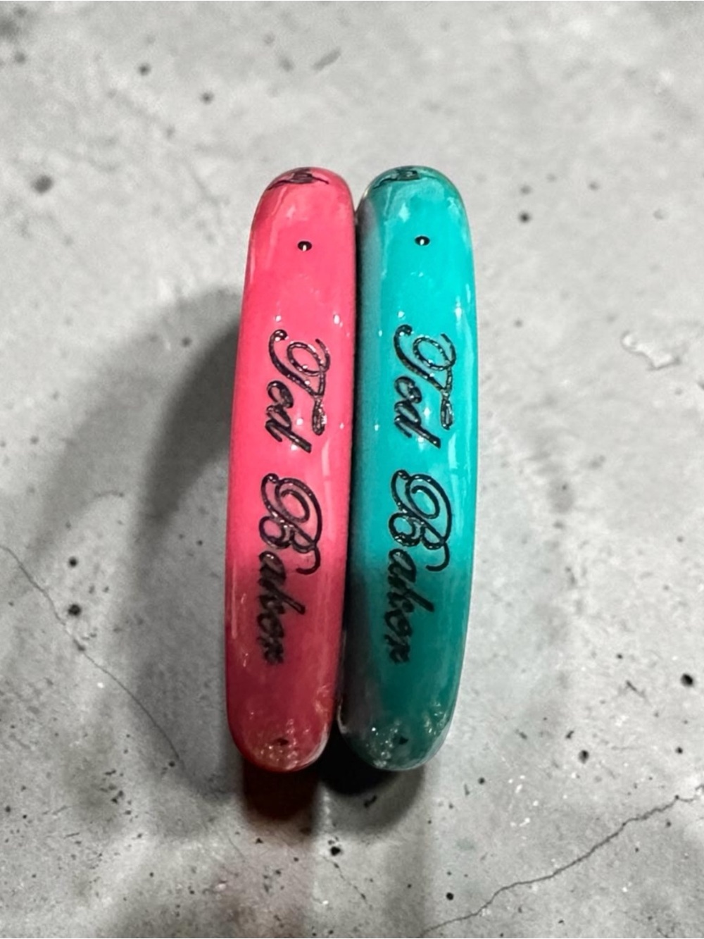 Ted Baker London Resin Bangle Bracelet Set Pink Teal Gold Script Logo Stack - Picture 7 of 7